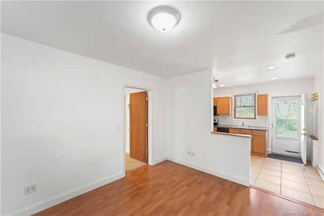 588 Webbs Hill Road cottage, Stamford, CT 06903