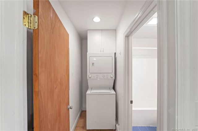 588 Webbs Hill Road cottage, Stamford, CT 06903