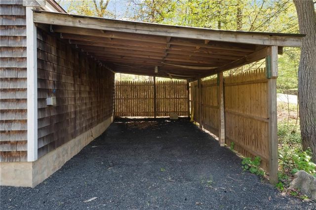 588 Webbs Hill Road cottage, Stamford, CT 06903
