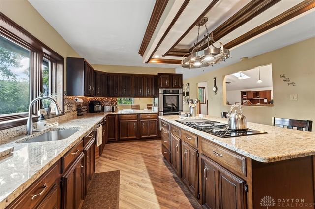 860 Helke Road, Vandalia, OH 45377