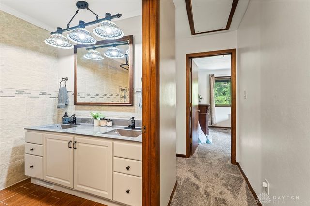 860 Helke Road, Vandalia, OH 45377