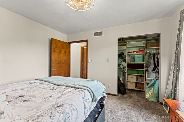 860 Helke Road, Vandalia, OH 45377