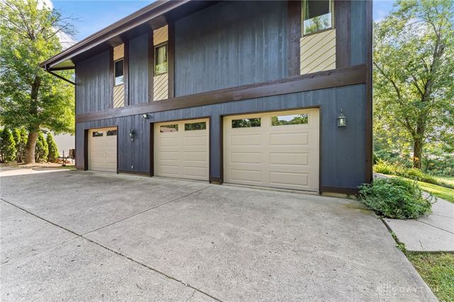 860 Helke Road, Vandalia, OH 45377