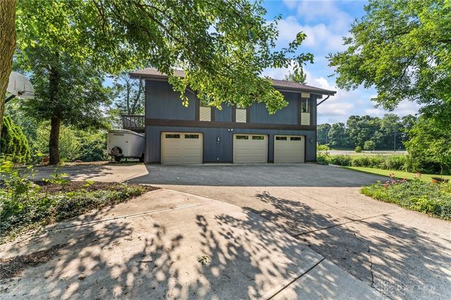 860 Helke Road, Vandalia, OH 45377