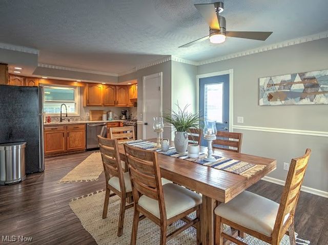 381 N Ridge Heights Drive, Howard, OH 43028