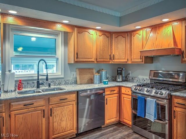 381 N Ridge Heights Drive, Howard, OH 43028