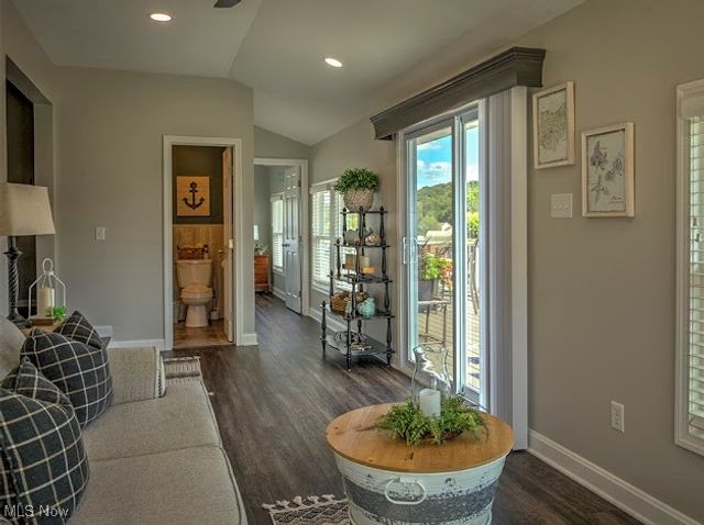 381 N Ridge Heights Drive, Howard, OH 43028