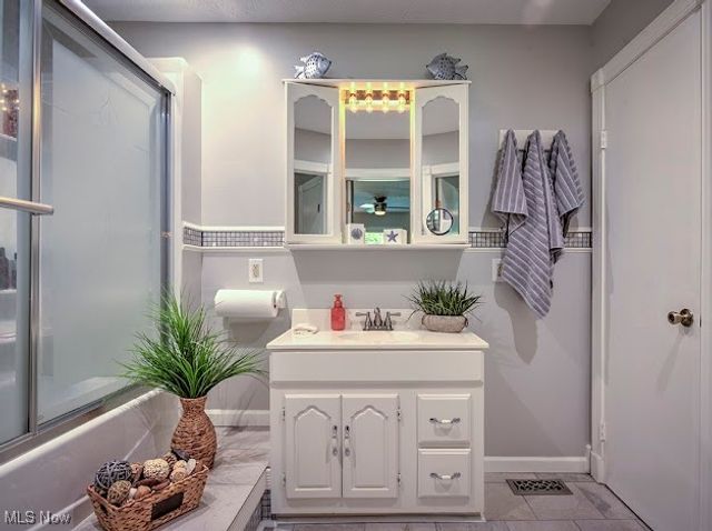 381 N Ridge Heights Drive, Howard, OH 43028