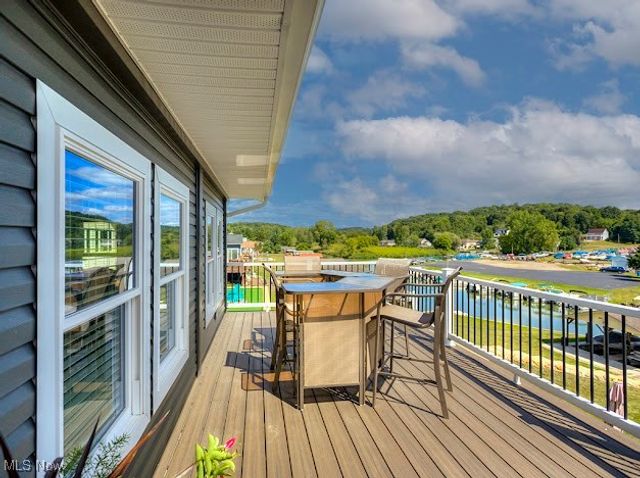 381 N Ridge Heights Drive, Howard, OH 43028