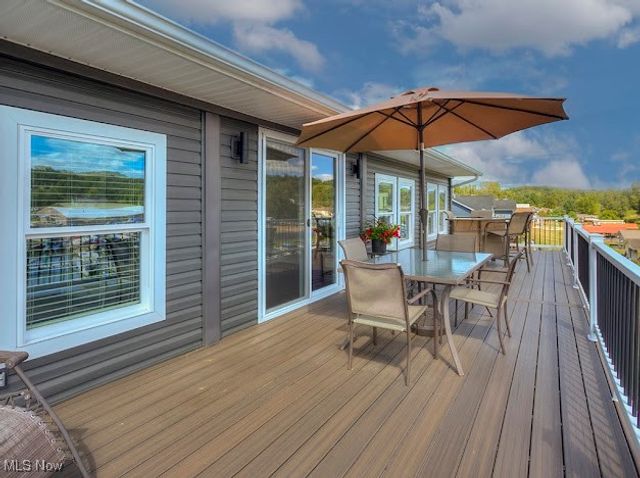 381 N Ridge Heights Drive, Howard, OH 43028