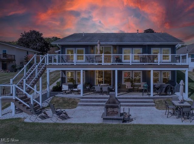 381 N Ridge Heights Drive, Howard, OH 43028