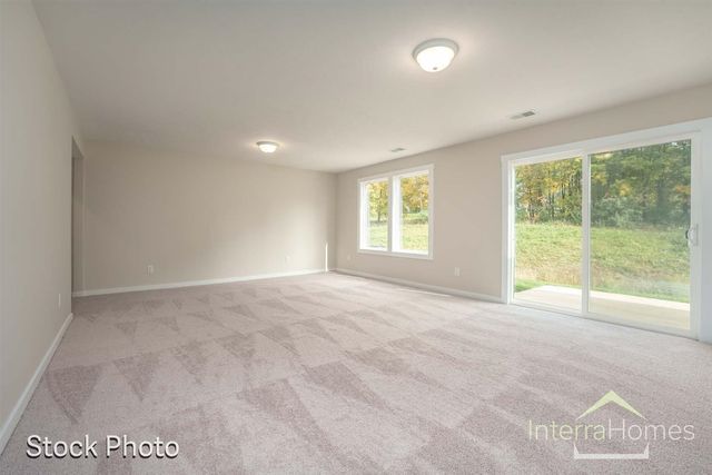 1595 N Village Circle, Kalamazoo, MI 49009