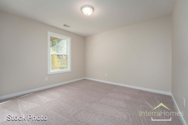 1595 N Village Circle, Kalamazoo, MI 49009