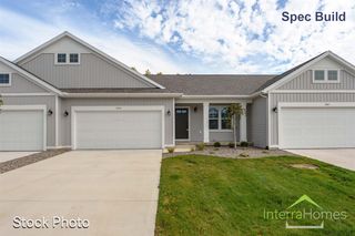 1595 N Village Circle, Kalamazoo, MI 49009