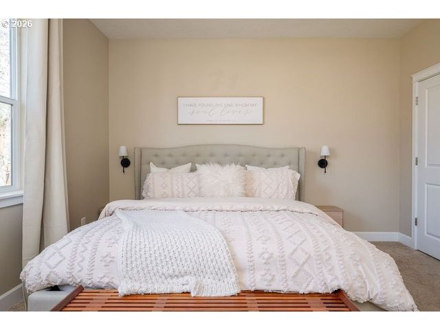 519 Nw HILLCREST Dr, Dallas, OR 97338