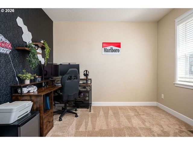 519 Nw HILLCREST Dr, Dallas, OR 97338