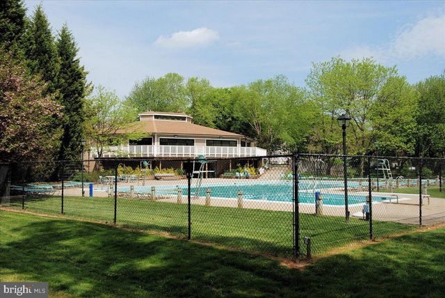 13410 COUNTRY RIDGE DR, Germantown, MD 20874