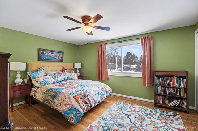 2790 Wareing Drive, Orion Charter Township, MI 48360