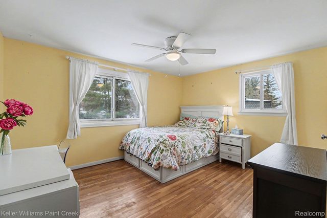 2790 Wareing Drive, Orion Charter Township, MI 48360