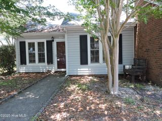 3200 Crystal Oaks Lane 510, Morehead City, NC 28557