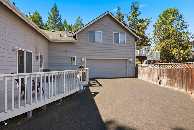 1181 NW Knoxville Boulevard, Bend, OR 97703