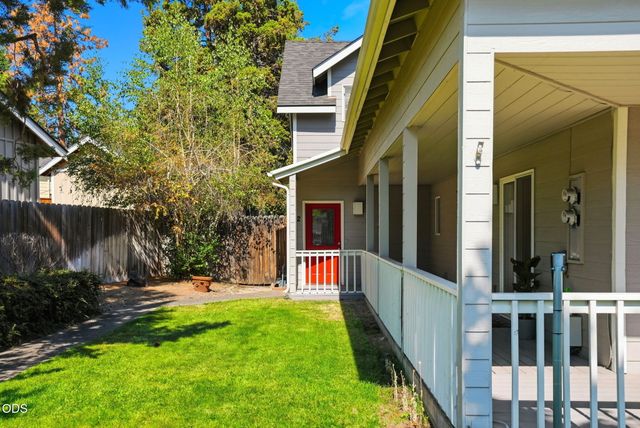 1181 NW Knoxville Boulevard, Bend, OR 97703