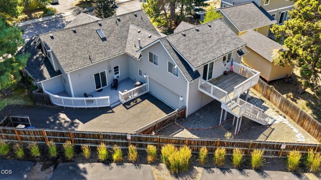 1181 NW Knoxville Boulevard, Bend, OR 97703
