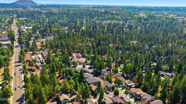 1181 NW Knoxville Boulevard, Bend, OR 97703