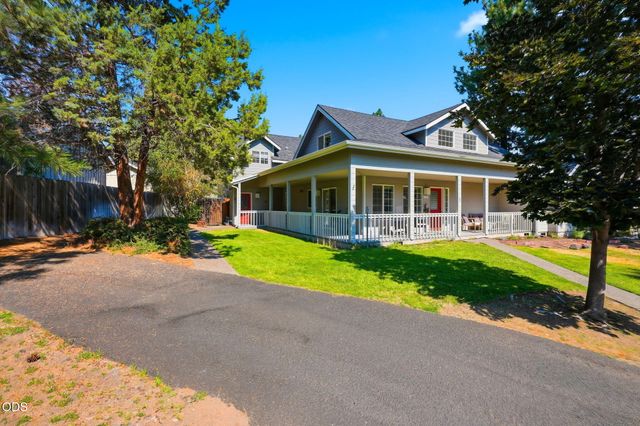 1181 NW Knoxville Boulevard, Bend, OR 97703