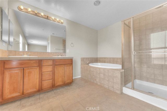 16865 Cascades Place, Fontana, CA 92336