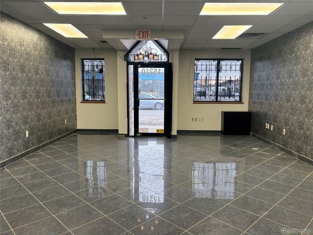 15210 W Warren Avenue, Dearborn, MI 48126