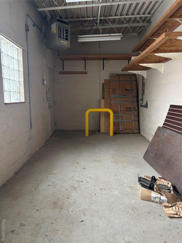 15210 W Warren Avenue, Dearborn, MI 48126