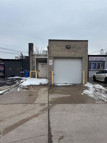 15210 W Warren Avenue, Dearborn, MI 48126
