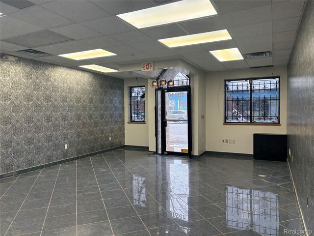 15210 W Warren Avenue, Dearborn, MI 48126