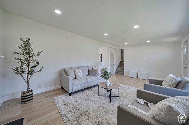 1998 W THECKSTON RD, Taylorsville, UT 84129