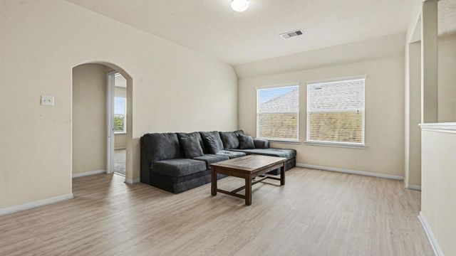 4506 Legends Bay Drive, Baytown, TX 77523