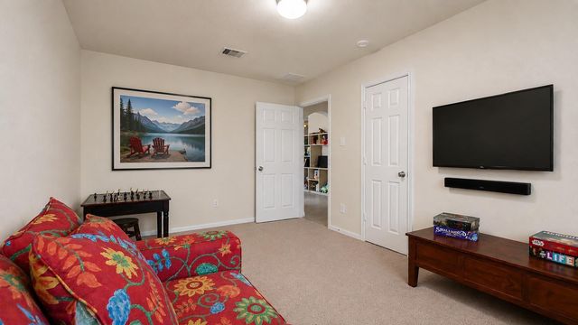 4506 Legends Bay Drive, Baytown, TX 77523