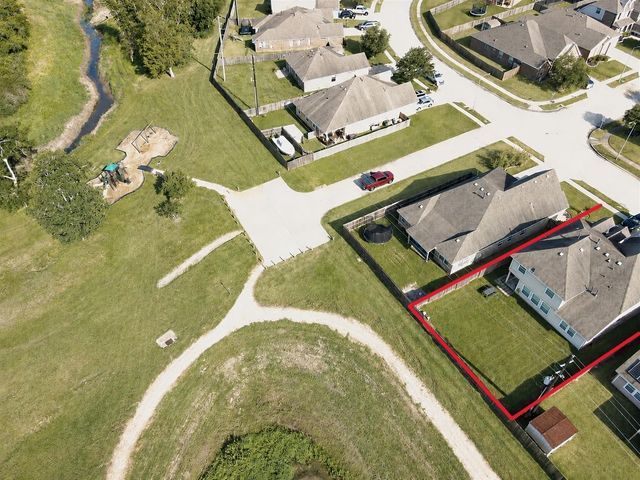 4506 Legends Bay Drive, Baytown, TX 77523