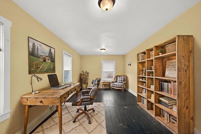 47 Singletary Ave, Sutton, MA 01590