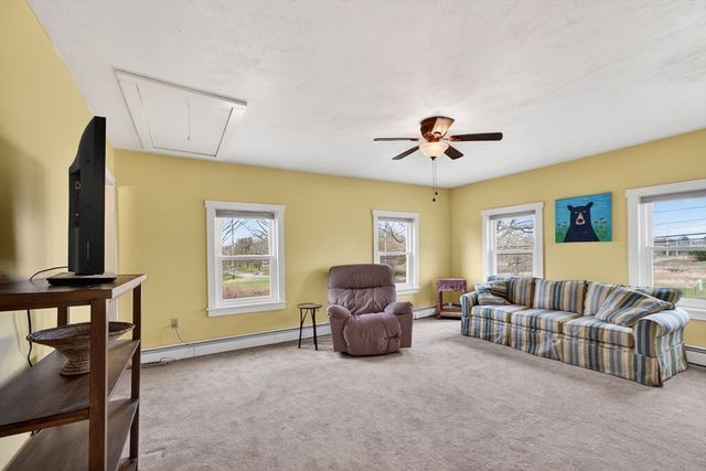 47 Singletary Ave, Sutton, MA 01590