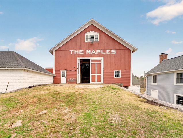 47 Singletary Ave, Sutton, MA 01590