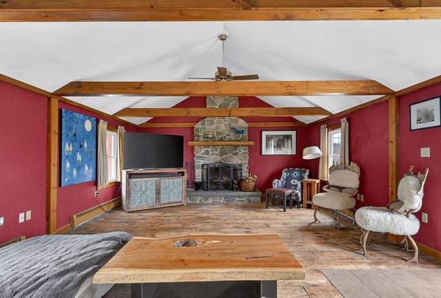 47 Singletary Ave, Sutton, MA 01590