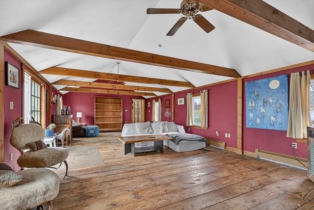 47 Singletary Ave, Sutton, MA 01590
