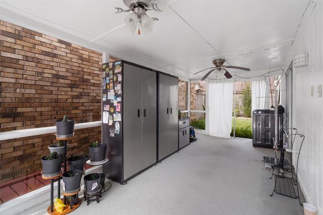 1719 Sullins Way, Houston, TX 77058