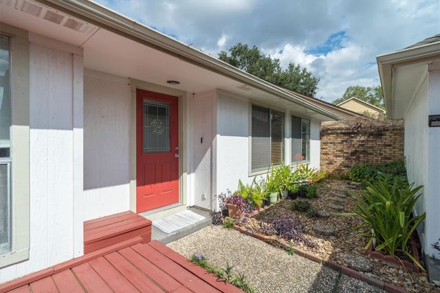 1719 Sullins Way, Houston, TX 77058