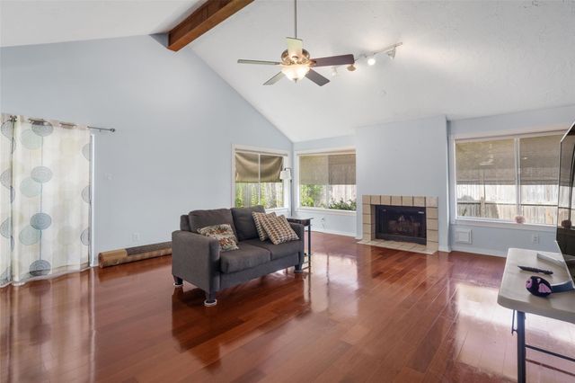 1719 Sullins Way, Houston, TX 77058