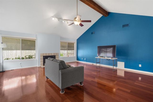 1719 Sullins Way, Houston, TX 77058