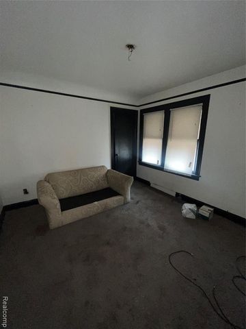 15853 Prest Street, Detroit, MI 48227