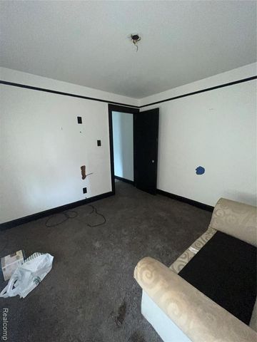 15853 Prest Street, Detroit, MI 48227