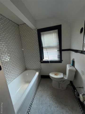 15853 Prest Street, Detroit, MI 48227